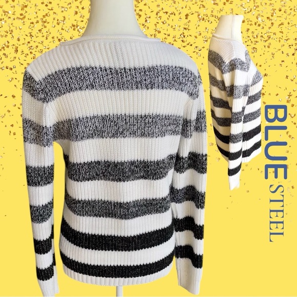 Women's Classic Striped Sweater - Black and white - Picture 3 of 5